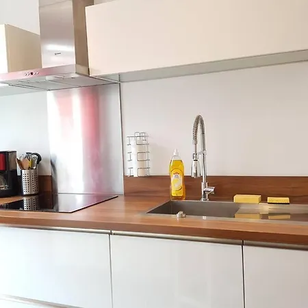 Hypercentre De Reims 4 Chambres 12 Couchages Apartamento *